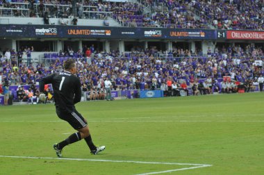Orlando City 15 Nisan 2017 'de Florida, Orlando' daki Citrus Bowl 'da Los Angeles Galaksisine ev sahipliği yaptı..  