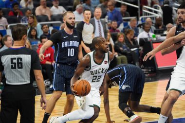 Orlando Magic, Orlando, Florida, ABD 'deki Amway Center' da Milwaukee Bucks 'a ev sahipliği yapıyor. 1 Kasım 2019.  