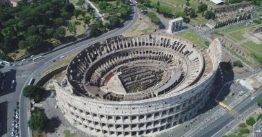 İtalya 'nın Roma' daki ünlü mezarının havadan görünüşü.. 