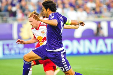 Orlando City SC, 6 Mayıs 2016 'da Orlando Florida' daki Dünya Kampı Stadyumu 'nda New York Red Bulls' a ev sahipliği yaptı.. 