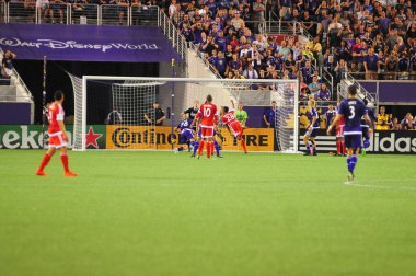 Orlando City SC, 8 Mayıs 2015 'te Florida' daki Kamp Dünyası Stadyumu 'nda Los Angeles Galaksisi' ne ev sahipliği yaptı.. 