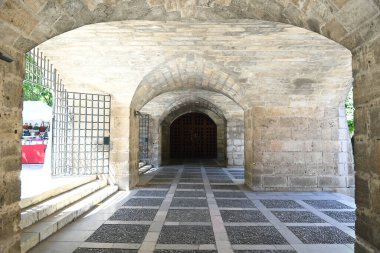 Palma De Mallorca İspanya 'daki Palma Kilisesi' nin altında bir tünel.