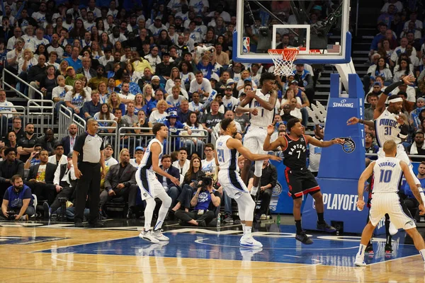 Orlando Magic Hosts Toronto Rapters Nba Playoff Amway Arena Orlando — Stock Photo, Image