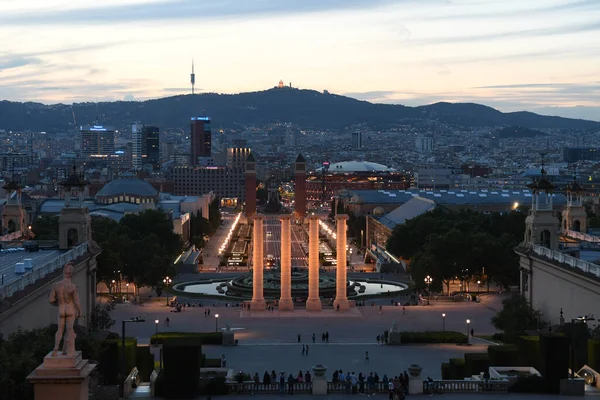 Akşamları Şehir Işıklarına Bak Şehir Manzarası — Stok fotoğraf