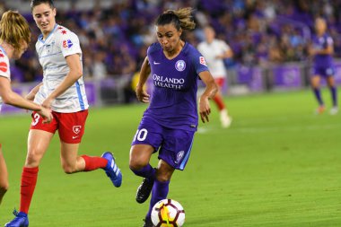 Orland Pride, 25 Ağustos 2018 'de Orlando Florida' daki Exploria Stadyumu 'nda Chicago Red Stars' a ev sahipliği yapıyor..  