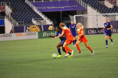 Orlando Pride sunucusu Houston Dash 23 Haziran 2016 'da Orlando Florida' daki Dünya Kampı Stadyumu 'nda..