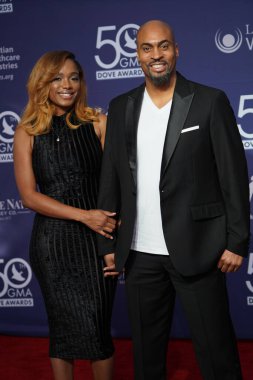 15 Ekim 2019 'da Nashville, Tennessee' deki Linbscome Üniversitesi 'nde verilen 50. GMA Dove Ödülleri sırasında kırmızı halı. 