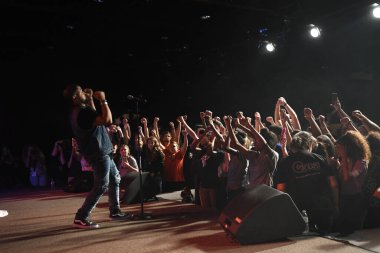 Crossover Kilisesi, 6 Ekim 2018 'de Tampa Florida' daki Crossover Kilisesi 'nde iki yıllık lezzet festivaline ev sahipliği yapıyor..  