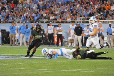 Kuzey Carolina 29 Aralık 2015 tarihinde Orlando Florida 'daki Kamp Dünya Stadyumu' nda oynanan Russell Atletizm Kupası 'nda Baylor ile karşılaşacak.. 