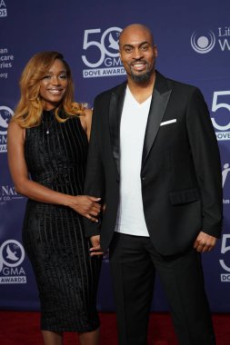 15 Ekim 2019 'da Nashville, Tennessee' deki Linbscome Üniversitesi 'nde verilen 50. GMA Dove Ödülleri sırasında kırmızı halı. 
