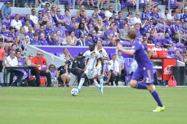 Orlando City 15 Nisan 2017 'de Florida, Orlando' daki Citrus Bowl 'da Los Angeles Galaksisine ev sahipliği yaptı..