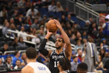 Orlando Magic, 19 Aralık 2018 tarihinde Orlando Florida 'daki Amway Center' da San Antonio Spurs 'a ev sahipliği yapmaktadır.. 