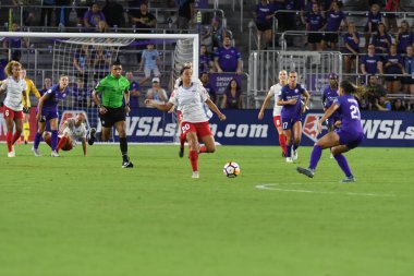 Orland Pride, 25 Ağustos 2018 'de Orlando Florida' daki Exploria Stadyumu 'nda Chicago Red Stars' a ev sahipliği yapıyor..