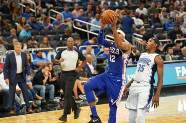 Orlando Magic 13 Ekim 2019 'da Florida, Orlando' daki Amway Center 'da Philadelphia 76ers' a ev sahipliği yaptı..