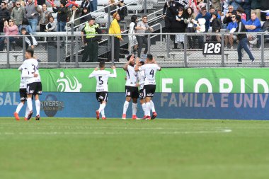 13 Ocak 2018 'de Orlando Florida' daki Spektrum Stadyumu 'nda düzenlenen Florida Kupası' nda Korucular Corinthianlara karşı..