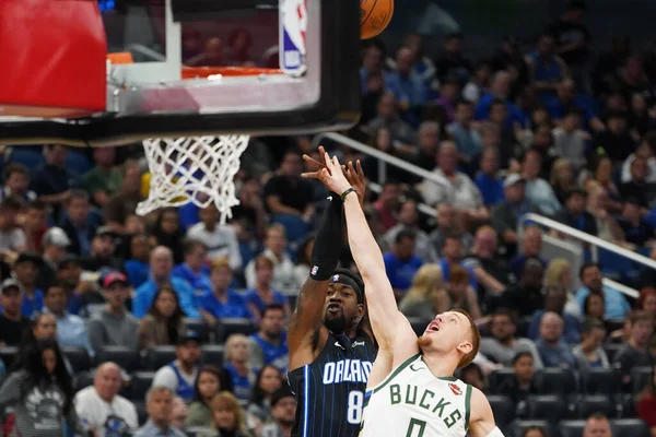 Orlando Magic Menjadi Tuan Rumah Milwaukee Bucks Amway Center Orlando — Stok Foto