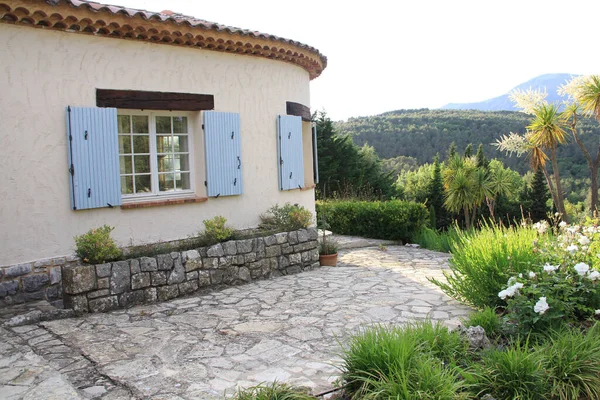 Όμορφη Πισίνα Σπίτι Στο Cote Azur Στη Γαλλία Στις Μαΐου — Φωτογραφία Αρχείου