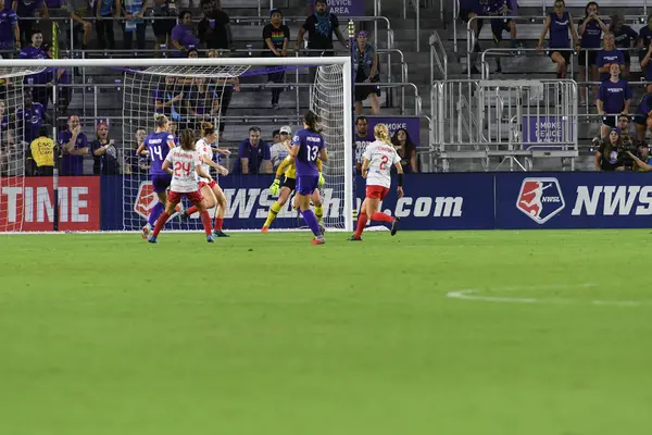 Orland Pride, 25 Ağustos 2018 'de Orlando Florida' daki Exploria Stadyumu 'nda Chicago Red Stars' a ev sahipliği yapıyor..  