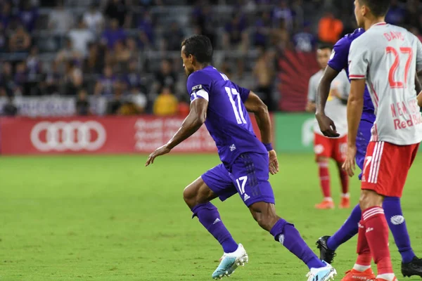 Orlando City 21 Temmuz 2019 tarihinde Florida, Orlando 'da Exploria Stadyumu' nda New York Red Bulls 'a ev sahipliği yaptı..