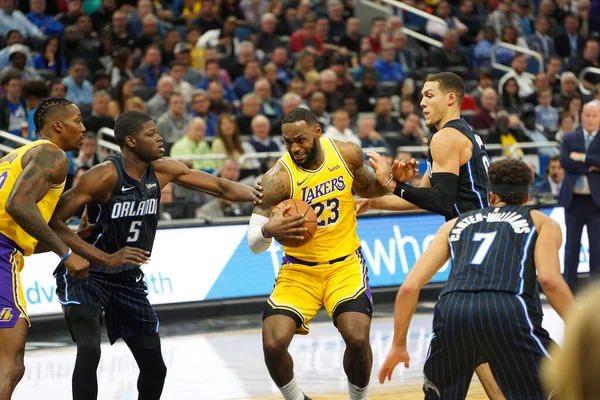 Orlando Magic 11 Aralık 2019 Çarşamba günü Orlando Forida 'daki Amway Center' da Los Angeles Lakers 'a ev sahipliği yaptı..  