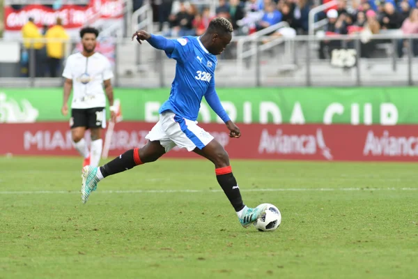 13 Ocak 2018 'de Orlando Florida' daki Spektrum Stadyumu 'nda düzenlenen Florida Kupası' nda Korucular Corinthianlara karşı..