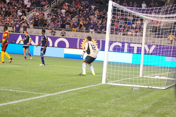 Orlando City SC, 29 Haziran 2016 'da Orlando Florida' daki Kamp Dünyası Stadyumu 'nda Fort Lauderdale Strikers' a ev sahipliği yaptı..