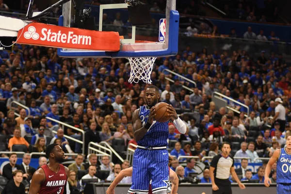 Orlando Magic 17 Ekim 2018 'de Orlando Florida' daki Amway Center 'da Miami Heat' i sunar..