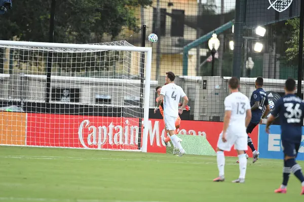 MLS sırasındaki Minnesota United ile karşılaşan Kansas City, 12 Temmuz 2020 tarihinde Orlando Florida 'daki ESPN Vahşi Spor Dünyası' nda düzenlenen turnuvaya geri döndü.. 