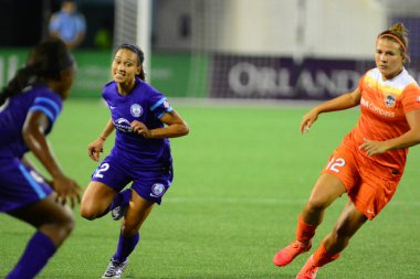 Orlando Pride sunucusu Houston Dash 23 Haziran 2016 'da Orlando Florida' daki Dünya Kampı Stadyumu 'nda..