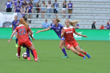 Orlando Pride 22 Nisan 2017 'de Orlando City Stadyumu' nda Washington Spirit 'e ev sahipliği yaptı.. 