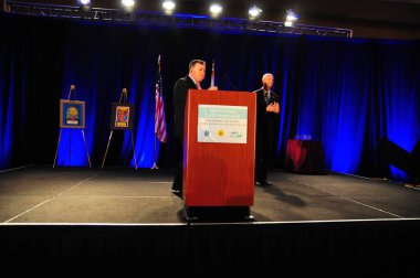 Florida Valisi Rick Scott 13 Ekim 2015 'te Orlando Florida' daki İnanç Sempozyumunda konuşma yapacak..  