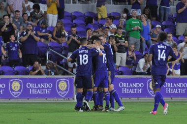 Orlando City 27 Eylül 2017 'de Orlando City Stadyumu' nda New England Devrimi 'ne ev sahipliği yaptı..  