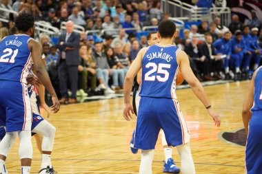 Orlando Magic 27 Aralık 2019 Cuma günü Orlando, Florida 'daki Amway Arena' da Philadelphia 76ers 'a ev sahipliği yapıyor..