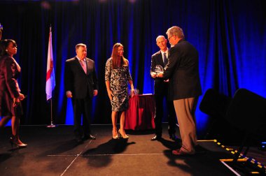 Florida Valisi Rick Scott 13 Ekim 2015 'te Orlando Florida' daki İnanç Sempozyumunda konuşma yapacak..