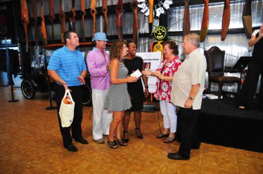 19 Eylül 2015 'te, Bebekler için Kahramanlar Sanford Florida' da bir bağış etkinliğine ev sahipliği yaptı..  