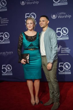 15 Ekim 2019 'da Nashville, Tennessee' deki Linbscome Üniversitesi 'nde verilen 50. GMA Dove Ödülleri sırasında kırmızı halı. 