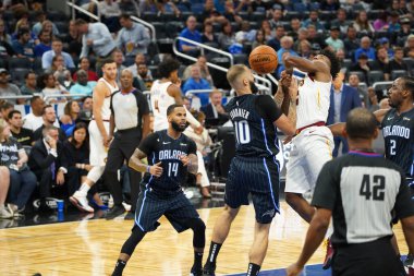 Orlando Magic, Orlando, Florida 'daki sezon açılışında Cleveland Cavaliers' ı Amway Center 'da ağırlıyor.