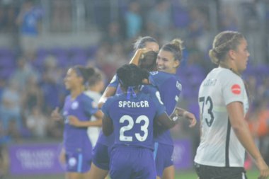 Orlando Pride 12 Ağustos 2017 'de Orlando City Stadyumu' nda New Jersey Sky Blue FC 'ye ev sahipliği yapmaktadır..  