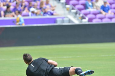 Orlando City 15 Nisan 2017 'de Florida, Orlando' daki Citrus Bowl 'da Los Angeles Galaksisine ev sahipliği yaptı..  