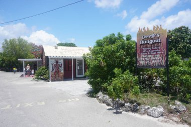 Caymond Adası 'nda bir dükkan..  