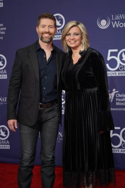 15 Ekim 2019 'da Nashville, Tennessee' deki Linbscome Üniversitesi 'nde verilen 50. GMA Dove Ödülleri sırasında kırmızı halı. 