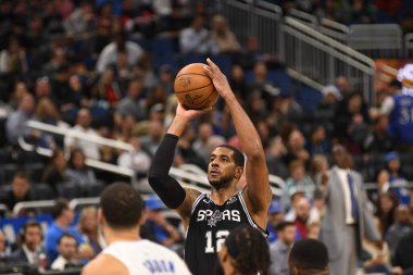 Orlando Magic, 19 Aralık 2018 tarihinde Orlando Florida 'daki Amway Center' da San Antonio Spurs 'a ev sahipliği yapmaktadır.. 