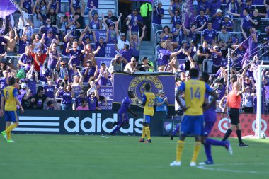 Orlando City 29 Nisan 2017 'de Orlando, Florida' daki Orlando City Stadyumu 'nda Colorado Rapids' e ev sahipliği yaptı.)