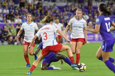 Orland Pride, 25 Ağustos 2018 'de Orlando Florida' daki Exploria Stadyumu 'nda Chicago Red Stars' a ev sahipliği yapıyor..  