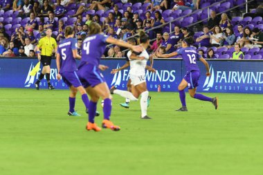 Orlando Pride, 23 Mayıs 2018 'de Orlando Florida' daki Exploria Stadyumu 'nda Kuzey Carolina Cesareti' ne ev sahipliği yapmaktadır..  