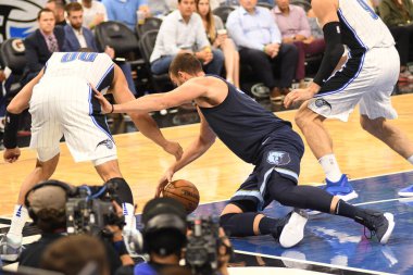 Orlando Magic 10 Ekim 2018 tarihinde Orlando Florda 'daki Amway Center' da Memphis Grizzilies 'e ev sahipliği yaptı..  