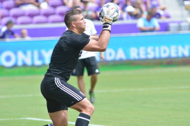 Orlando City 15 Nisan 2017 'de Florida, Orlando' daki Citrus Bowl 'da Los Angeles Galaksisine ev sahipliği yaptı..  
