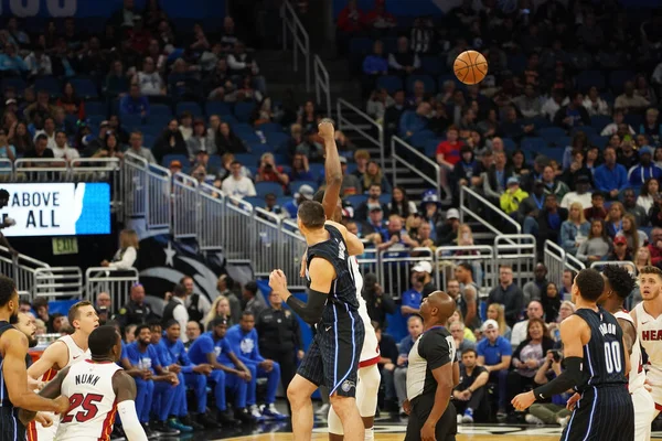 Orlando Magic Φιλοξενεί Μαϊάμι Χιτ Στο Amway Center Στο Ορλάντο — Φωτογραφία Αρχείου