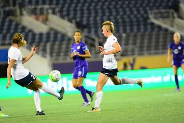 Orlando Pride 26 Ağustos 2016 'da Orlando Florida' daki Camp World Stadyumu 'nda Washington Spirit' e ev sahipliği yaptı..  