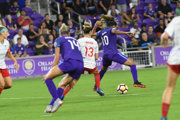 Orland Pride, 25 Ağustos 2018 'de Orlando Florida' daki Exploria Stadyumu 'nda Chicago Red Stars' a ev sahipliği yapıyor..  